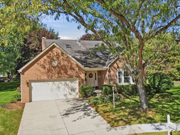 359 Leaning Fence Court , Pickerington, OH 43147