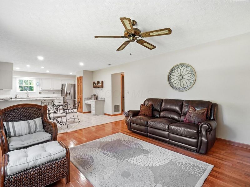359 Leaning Fence Court, Pickerington, OH 43147 Photo 12