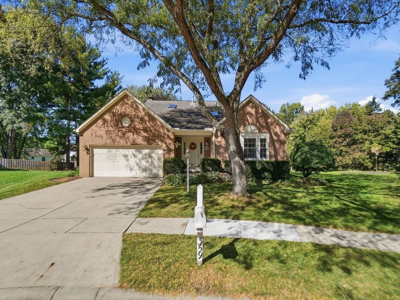 359 Leaning Fence Court, Pickerington, OH 43147 Photo 2