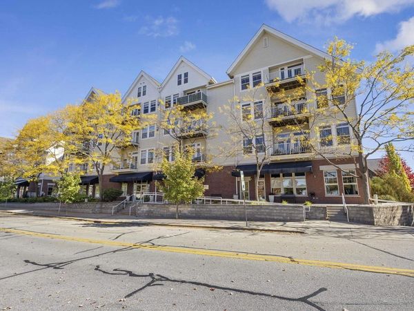 110 S WISCONSIN STREET, Unit 4C, Port Washington, WI 53074