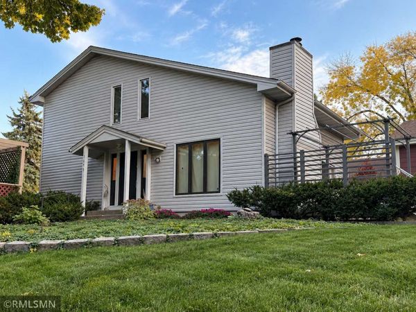 3493 Pilgrim Lane N, Plymouth, MN 55441