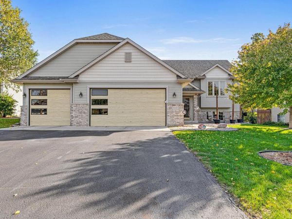 940 Firethorne Trail , Jordan, MN 55352