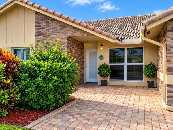 8506 NW 21st St , Coral Springs, FL 33071