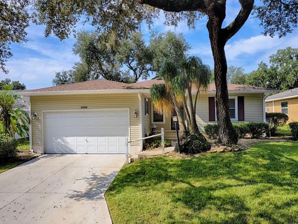 32543 OAK PARK DRIVE , LEESBURG, FL 34748