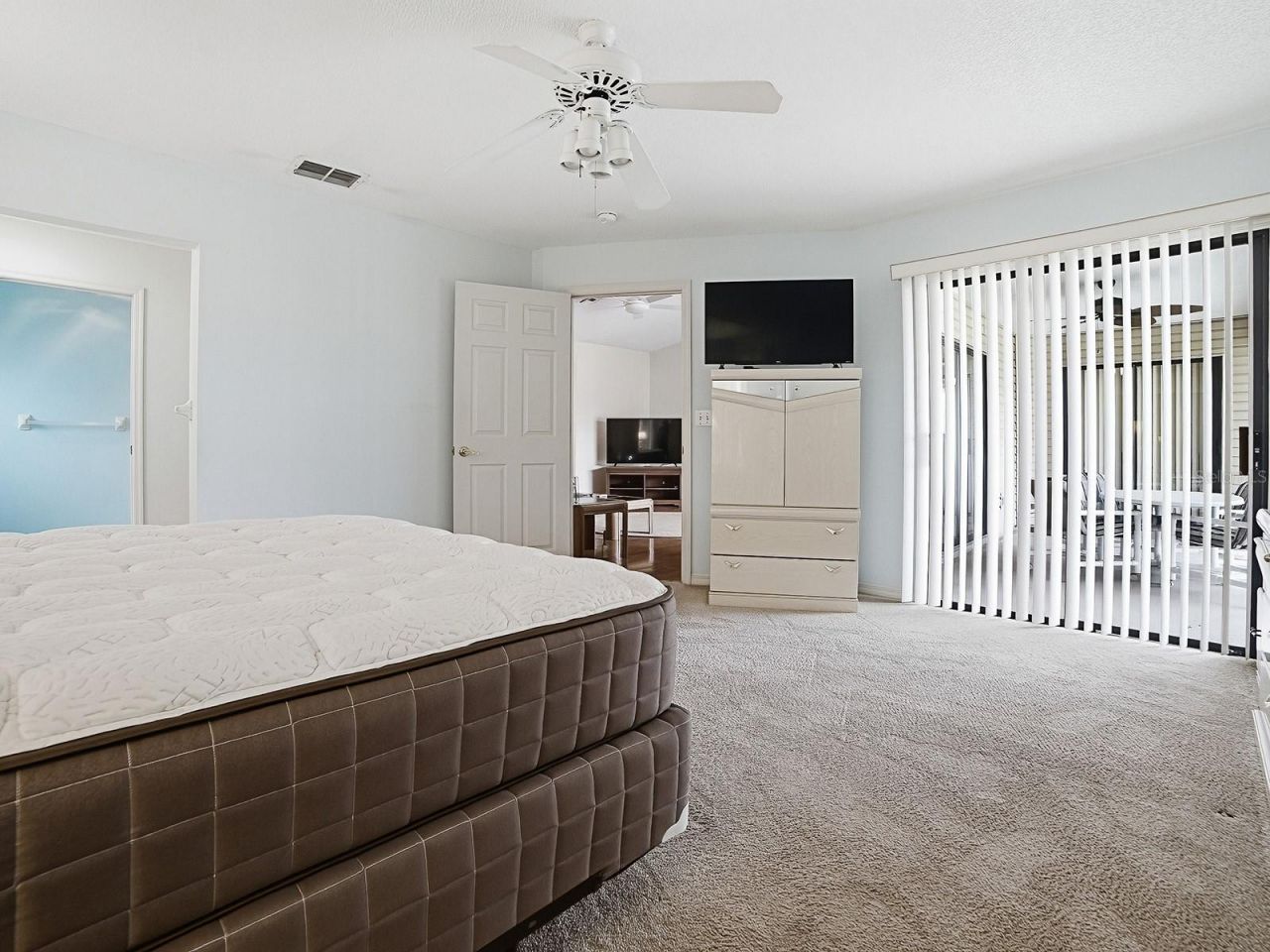 647 Timbercrest Drive , Leesburg, FL 34748 Photo