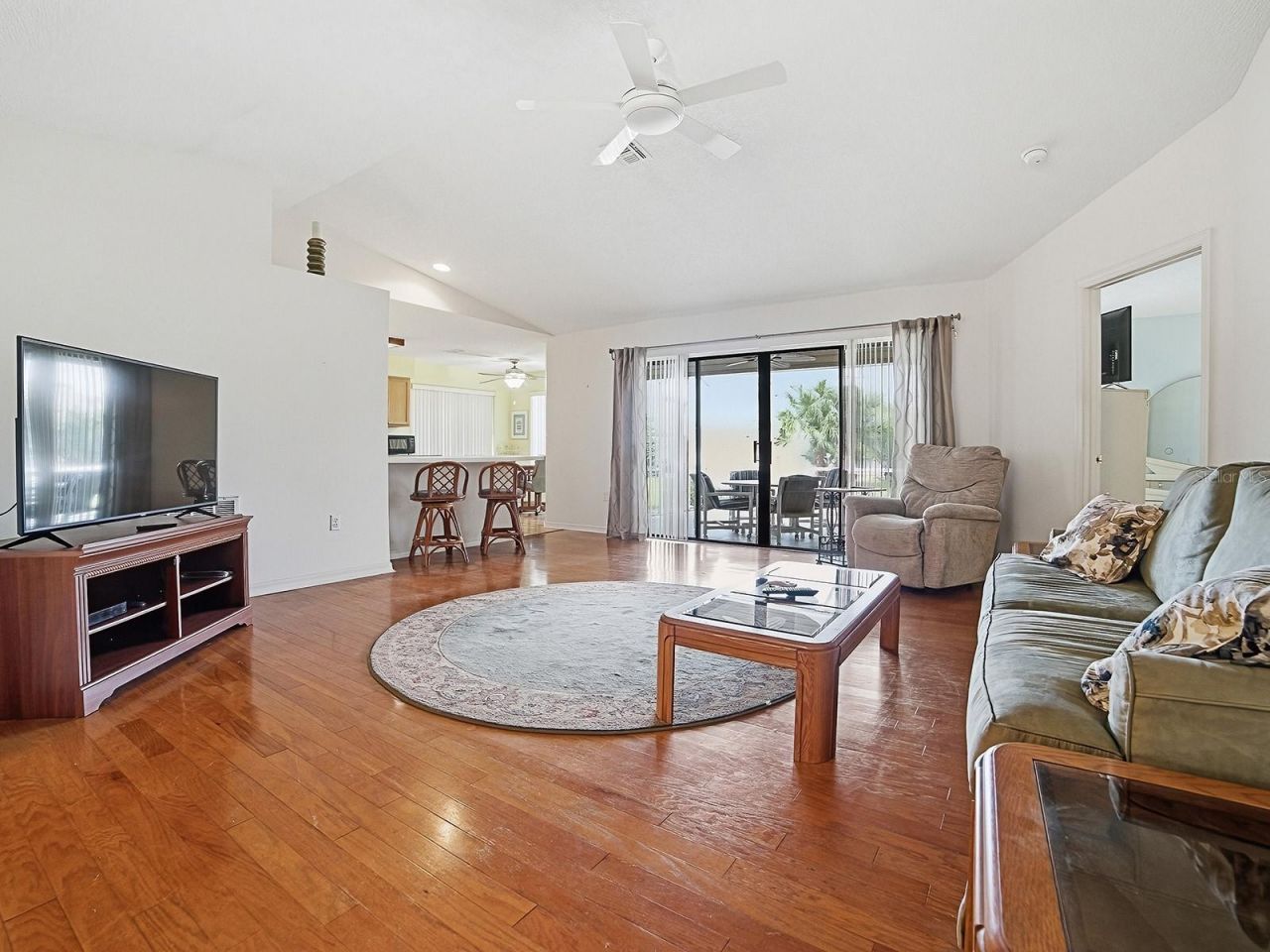 647 Timbercrest Drive , Leesburg, FL 34748 Photo