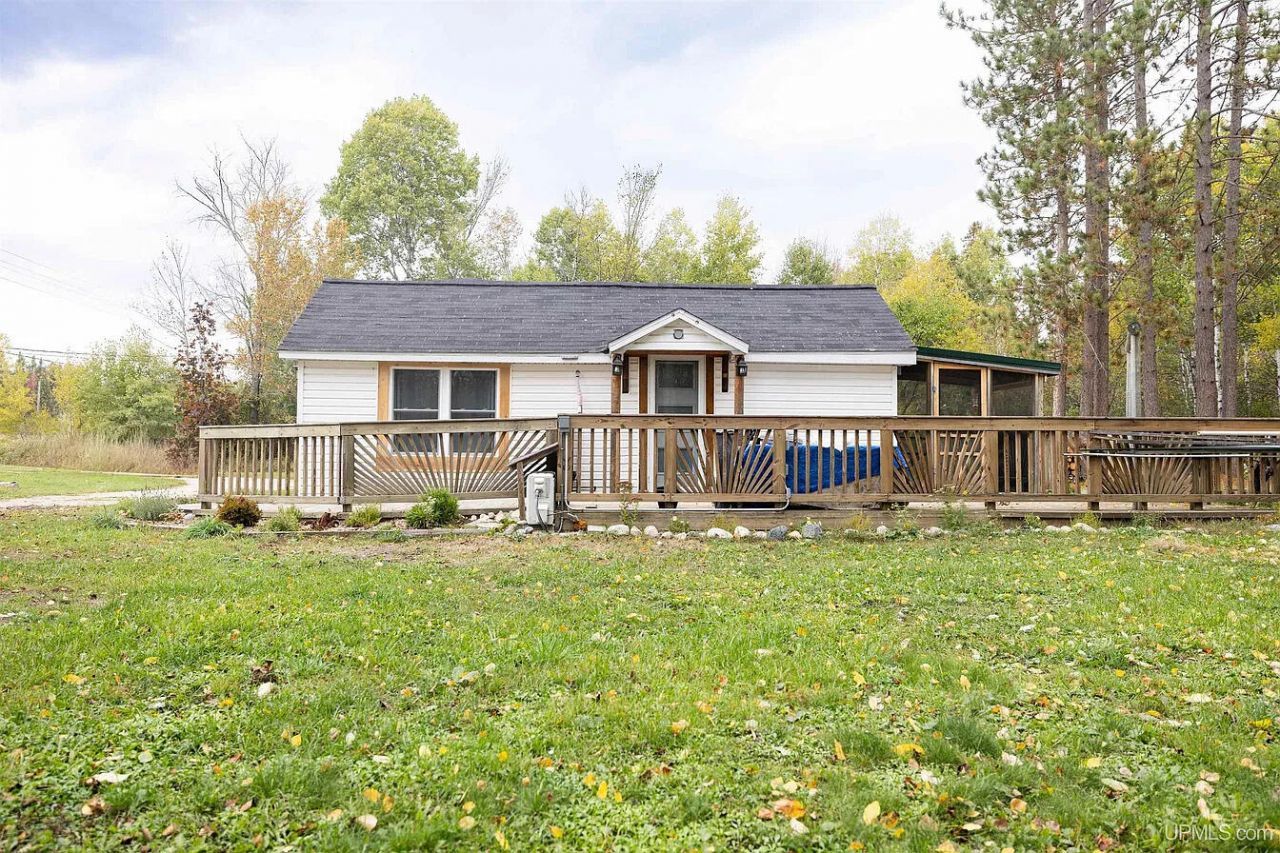 10264 M-123, Newberry, MI 49868 Main Photo