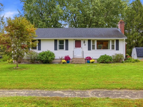 85 Peros Dr, Agawam, MA 01001