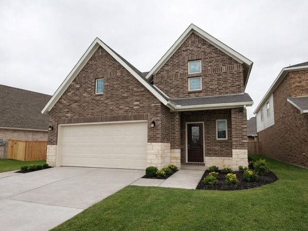 937 Teeler LN, Leander, TX 78641