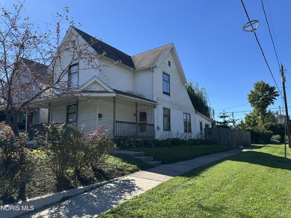 802 Yondota Street, Toledo, OH 43605