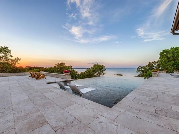 385 Lakeview Drive, Denison, TX 75020