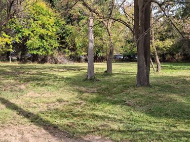 221 Hyatt Ln , Linden, Mi 48451