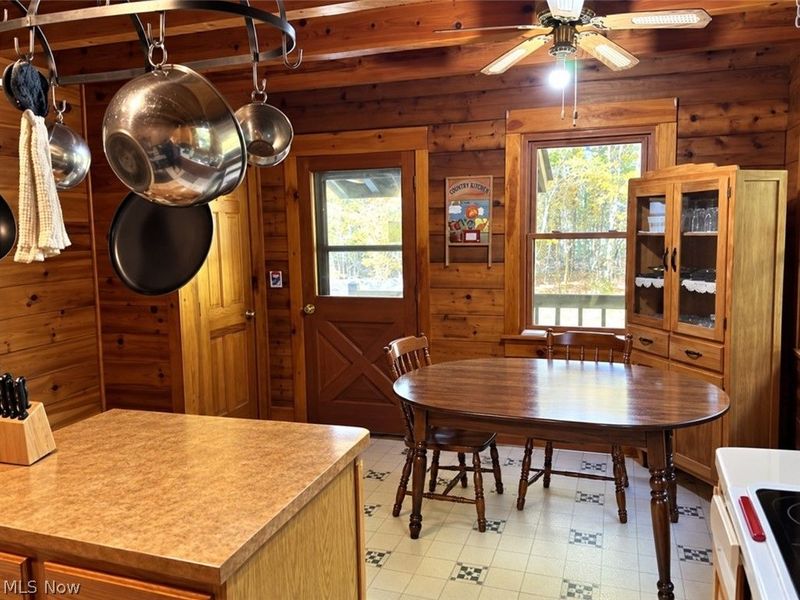 8675 Pierce Road, Garrettsville, OH 44231 Photo 6