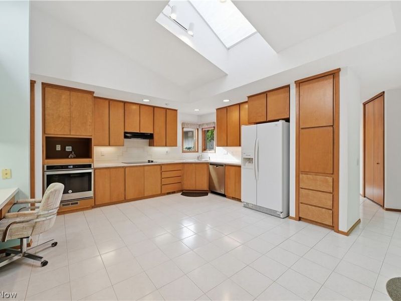 12302 Kronos Court, Strongsville, OH 44149 Photo 17