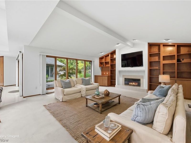 12302 Kronos Court, Strongsville, OH 44149 Photo 3