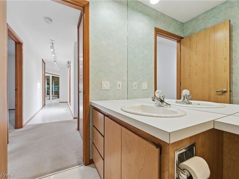 12302 Kronos Court, Strongsville, OH 44149 Photo 32