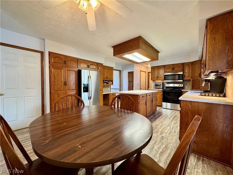 6385 Harbor Drive NW, Canton, OH 44718 Photo 19