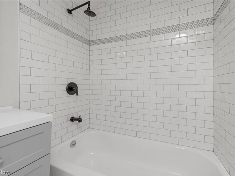 7802 Jones Road, Cleveland, OH 44105 Photo 15