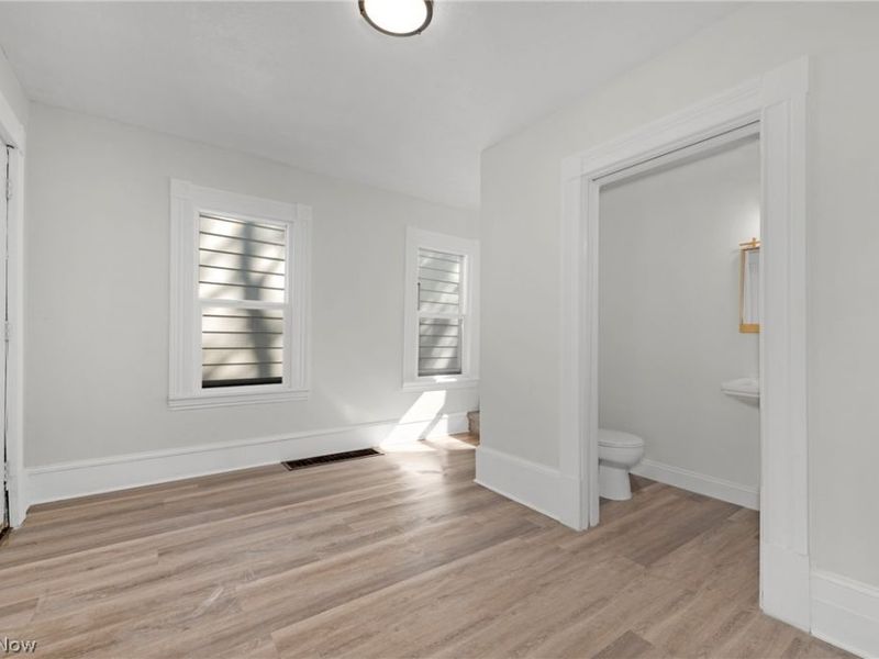 7802 Jones Road, Cleveland, OH 44105 Photo 18