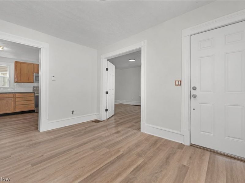 7802 Jones Road, Cleveland, OH 44105 Photo 20