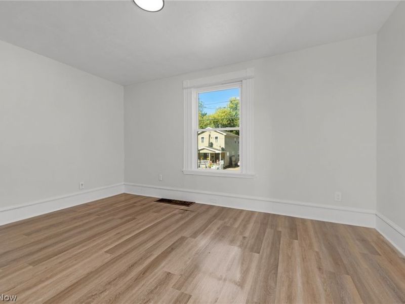 7802 Jones Road, Cleveland, OH 44105 Photo 21