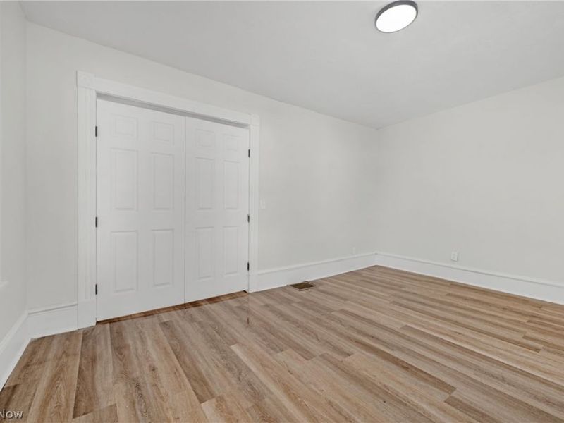 7802 Jones Road, Cleveland, OH 44105 Photo 22