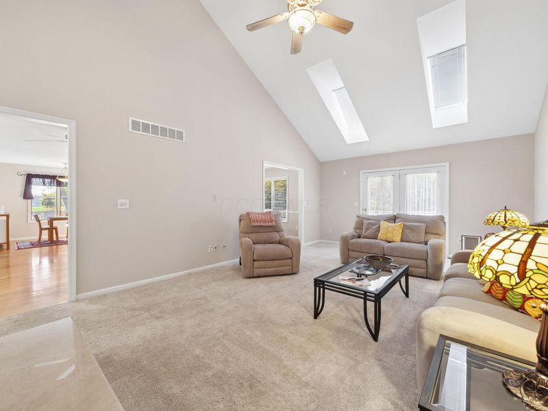 7175 Durness Place, Columbus, OH 43235 Photo 6
