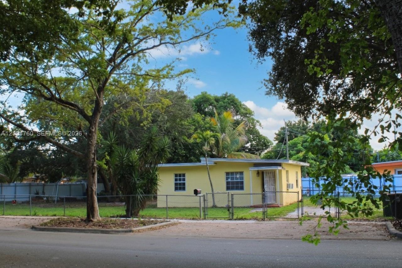 12450 NW 13th Ave , North Miami, FL 33167 Photo