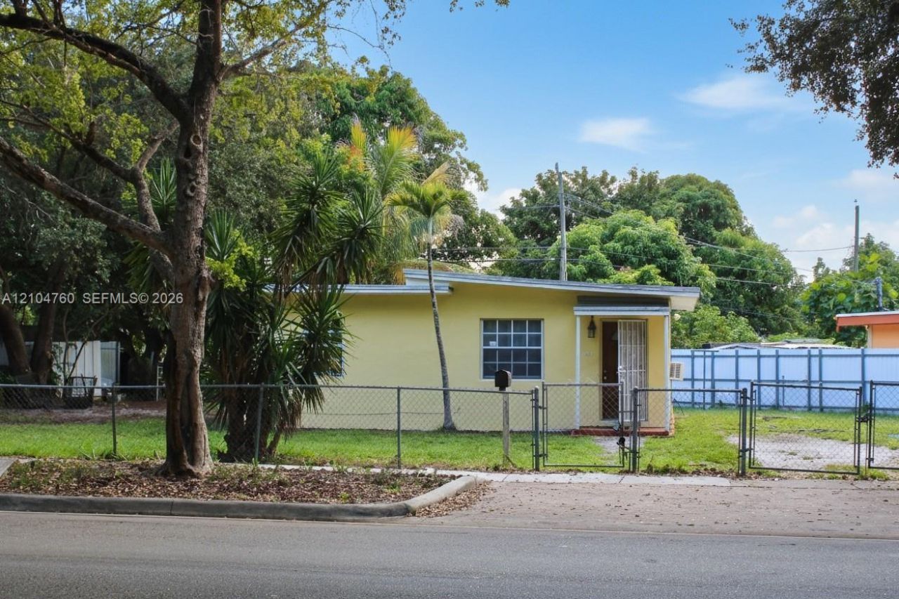 12450 NW 13th Ave , North Miami, FL 33167 Photo