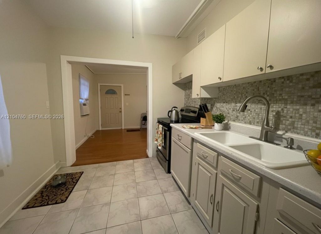 12450 NW 13th Ave , North Miami, FL 33167 Photo