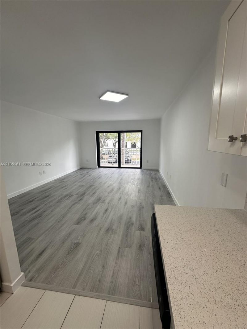 9301 SW 92nd Ave , Unit 204B, Miami, FL 33176 Photo