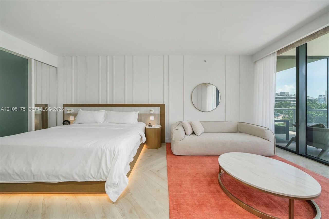 2201 Collins Ave , Unit 302, Miami Beach, FL 33139 Photo