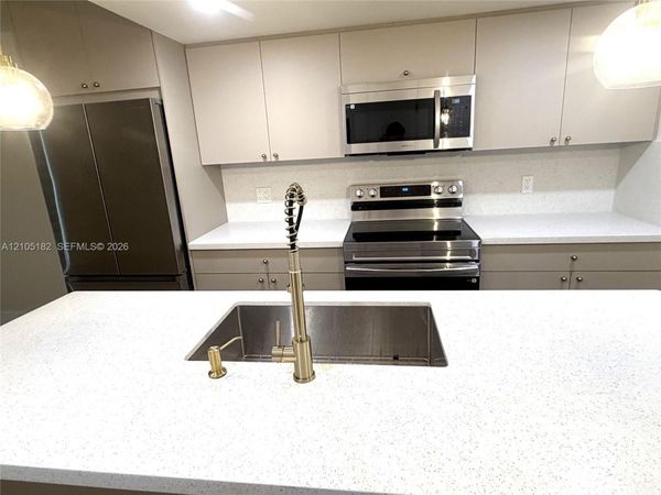 Unit 114, Hialeah, FL 33016
