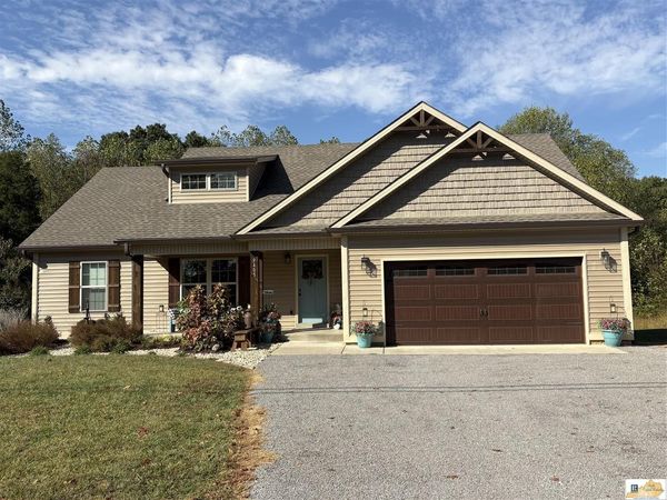 9405 Bowling Green Road , Scottsville, KY 42164