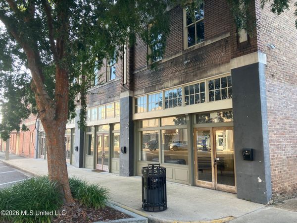 215 State Street, McComb, MS 39648