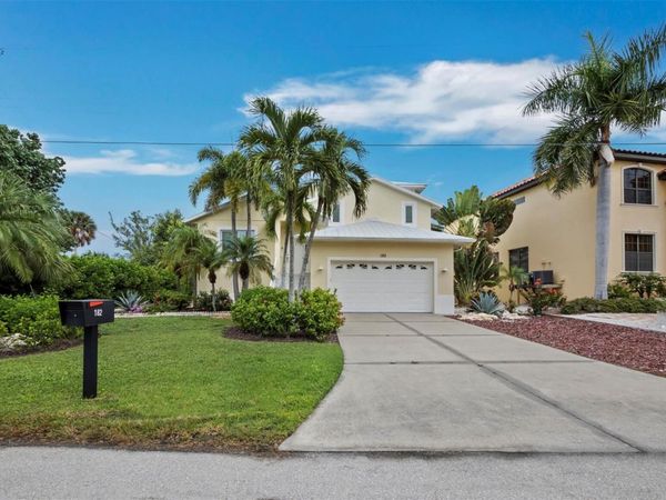 182 ISLAND CIRCLE , SARASOTA, FL 34242