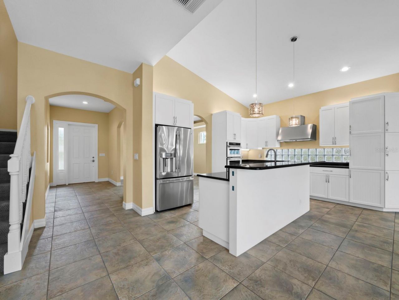 182 Island Circle, Sarasota, FL 34242 Photo