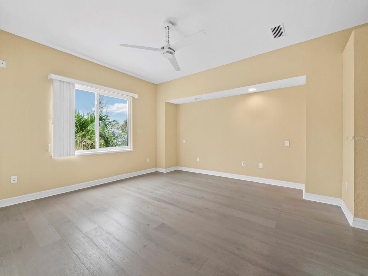 182 Island Circle, Sarasota, FL 34242 Photo
