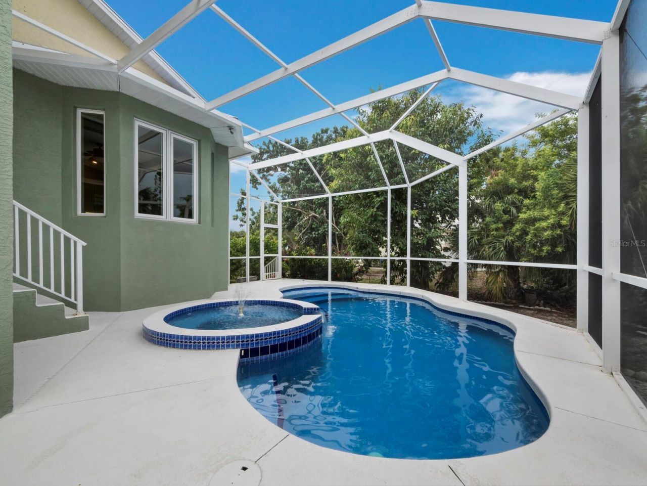 182 Island Circle, Sarasota, FL 34242 Photo