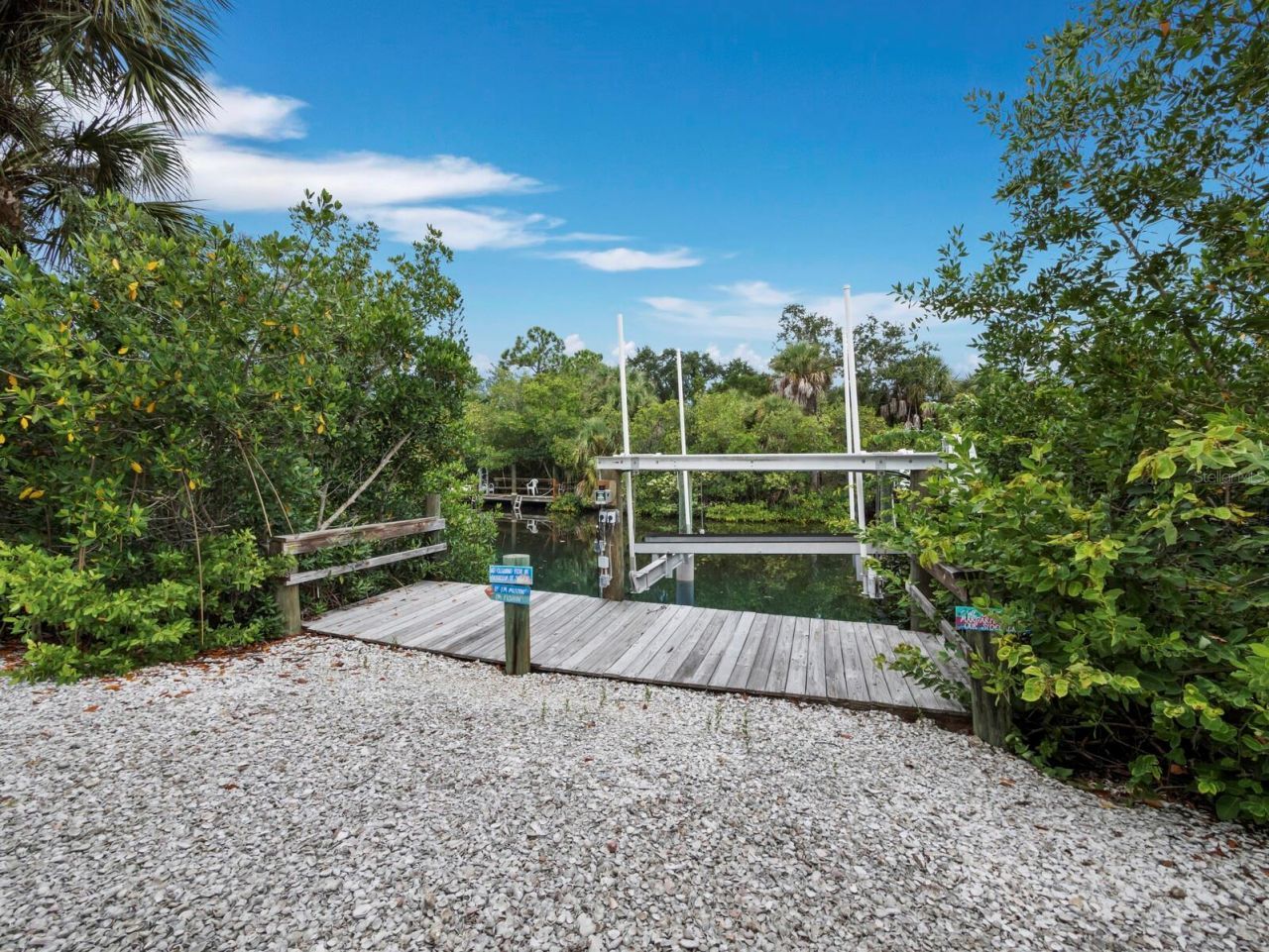182 Island Circle, Sarasota, FL 34242 Photo