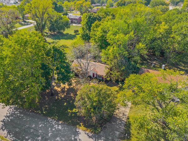 2030 Whitland Dr , Clarksville, TN 37043