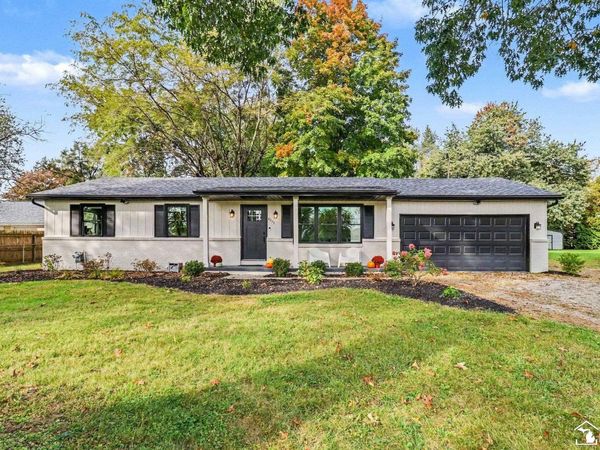 8275 Whiteford Road, Ottawa Lake, MI 49267