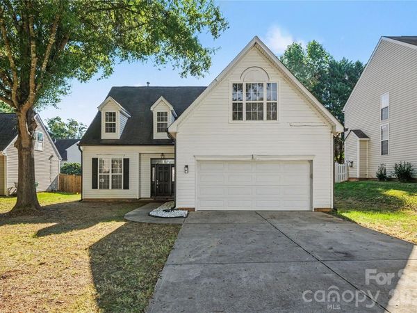 8030 Shiny Meadow Drive, Charlotte, NC 28215