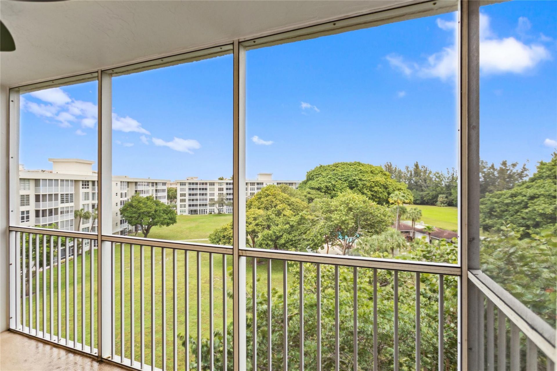 3000 S Course Drive, Unit 607, Pompano Beach, FL 33069 Photo
