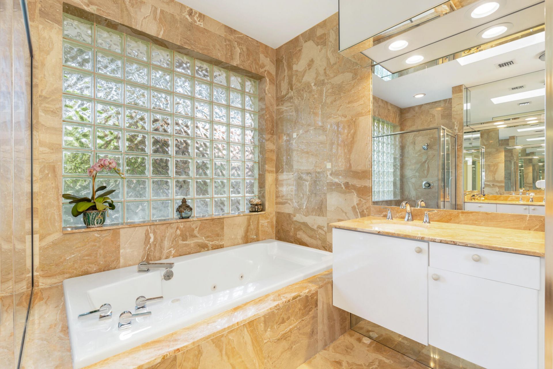 12 Sutton Drive, Boynton Beach, FL 33436 Photo