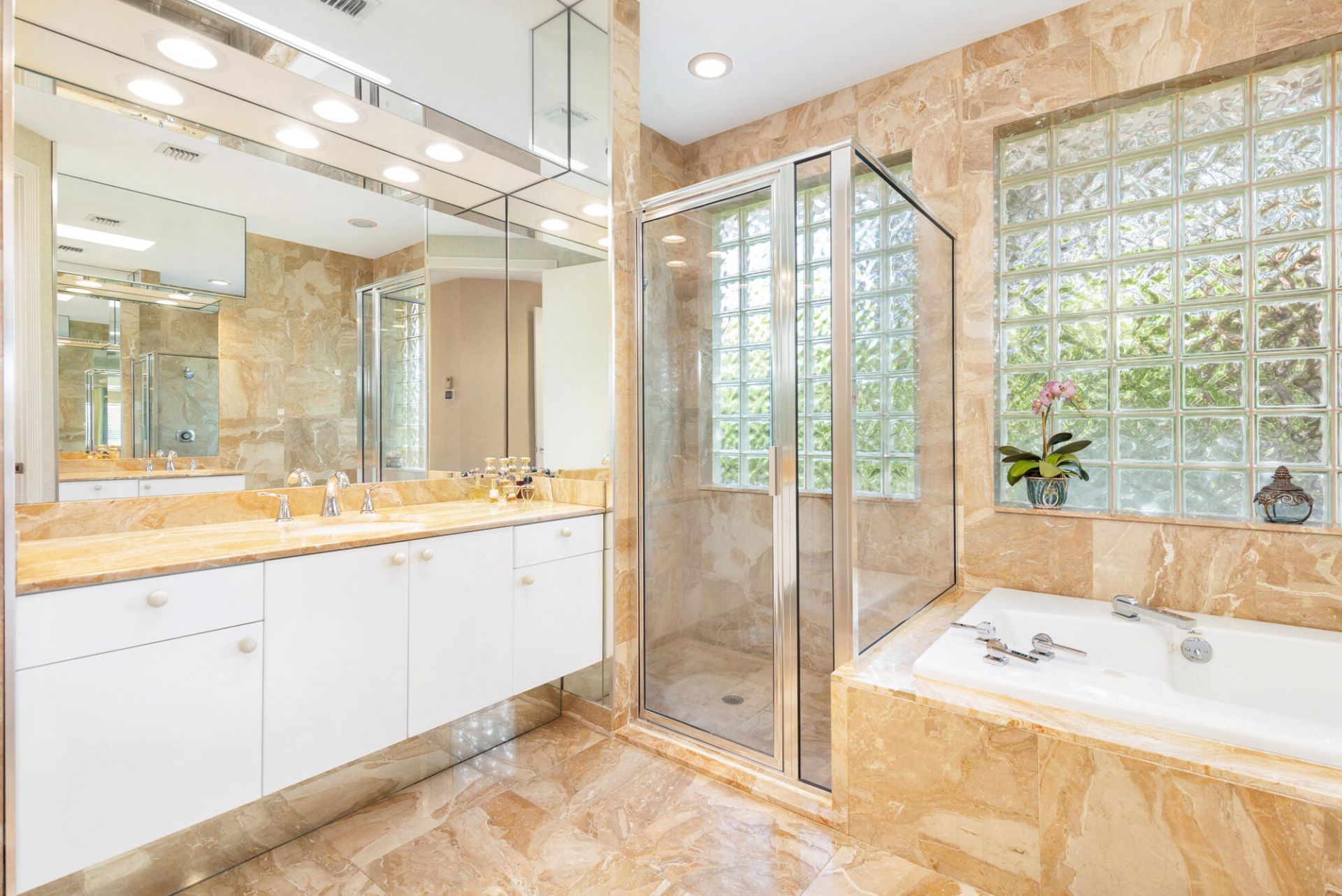 12 Sutton Drive, Boynton Beach, FL 33436 Photo