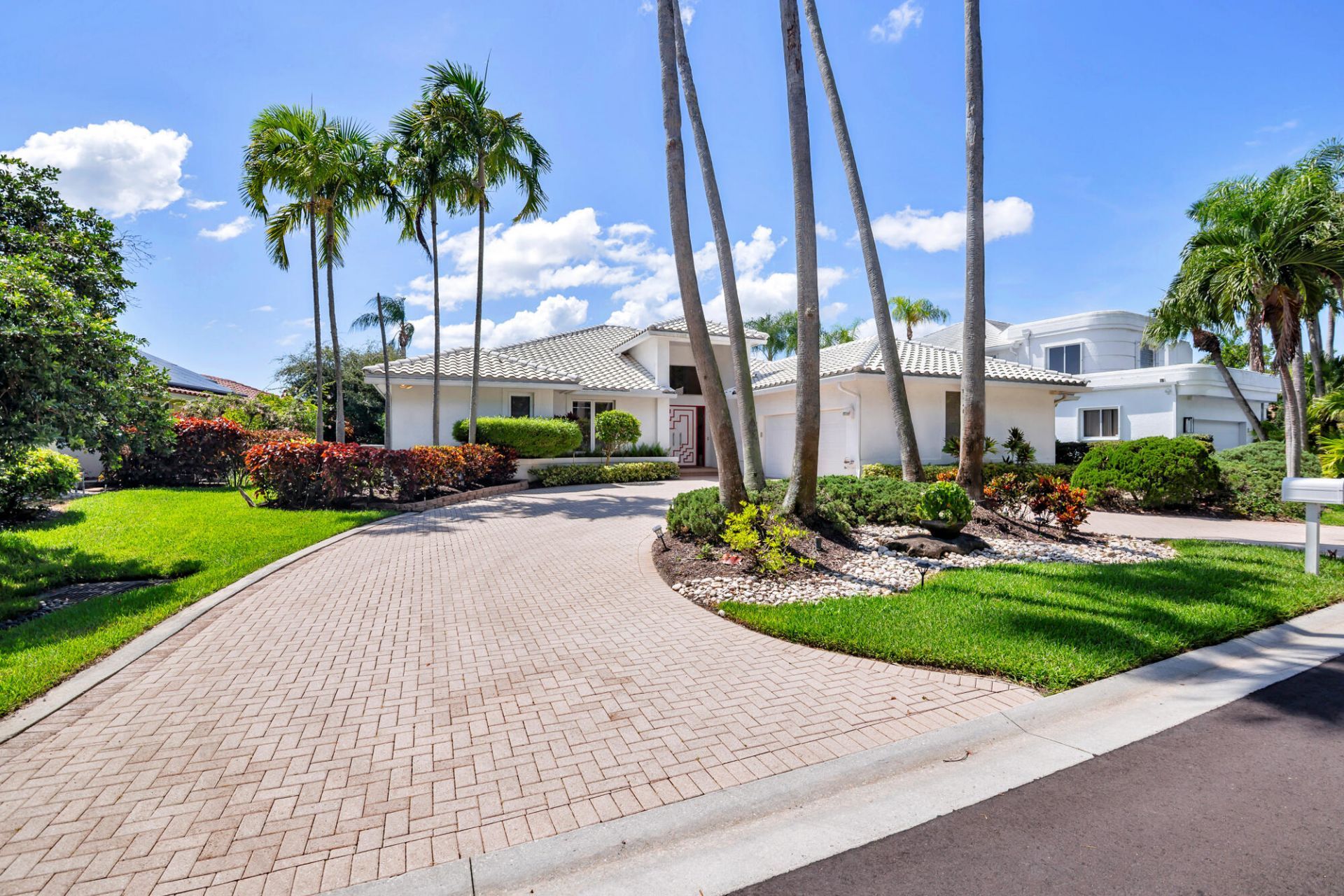 12 Sutton Drive, Boynton Beach, FL 33436 Photo