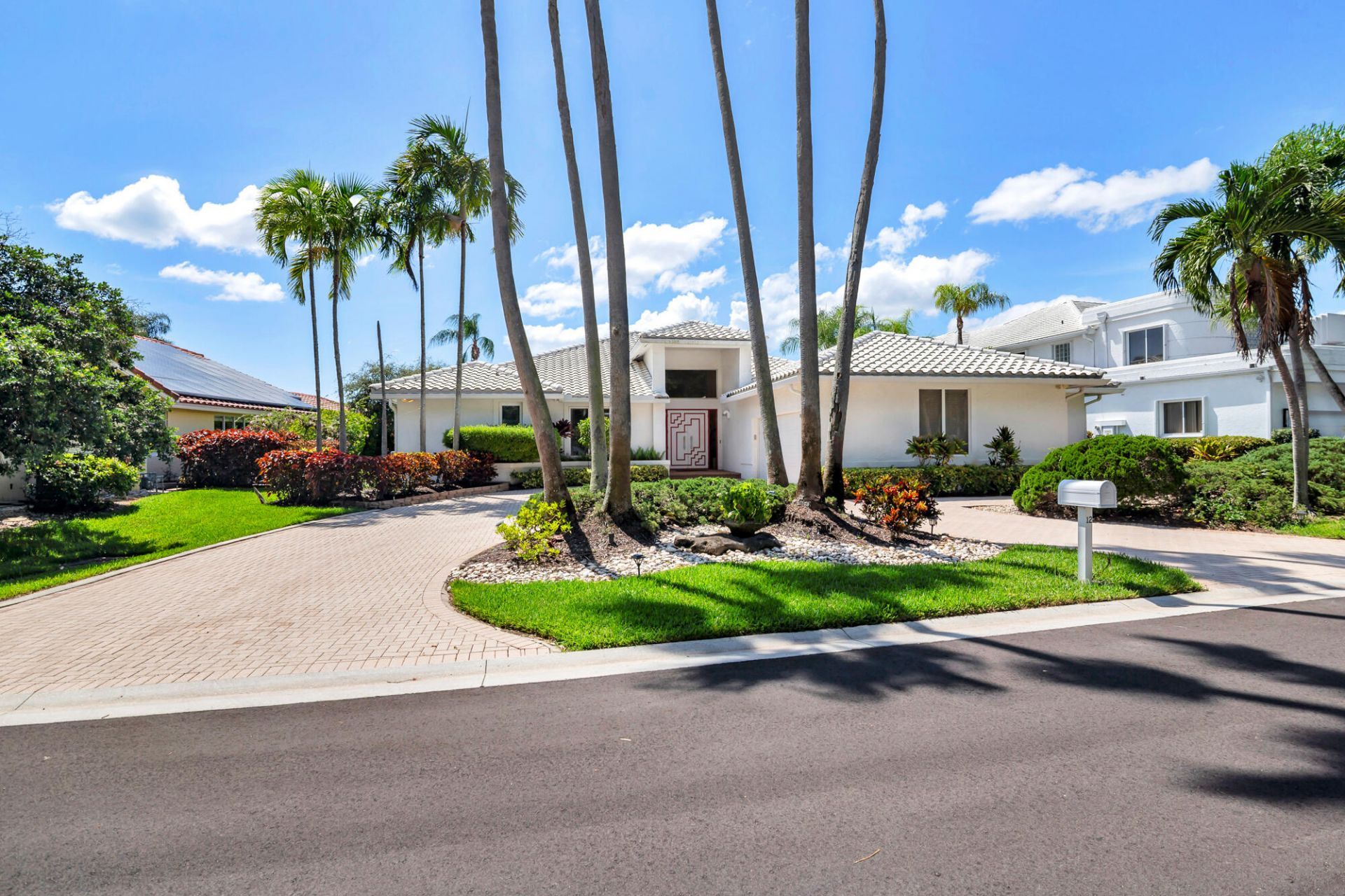 12 Sutton Drive, Boynton Beach, FL 33436 Photo