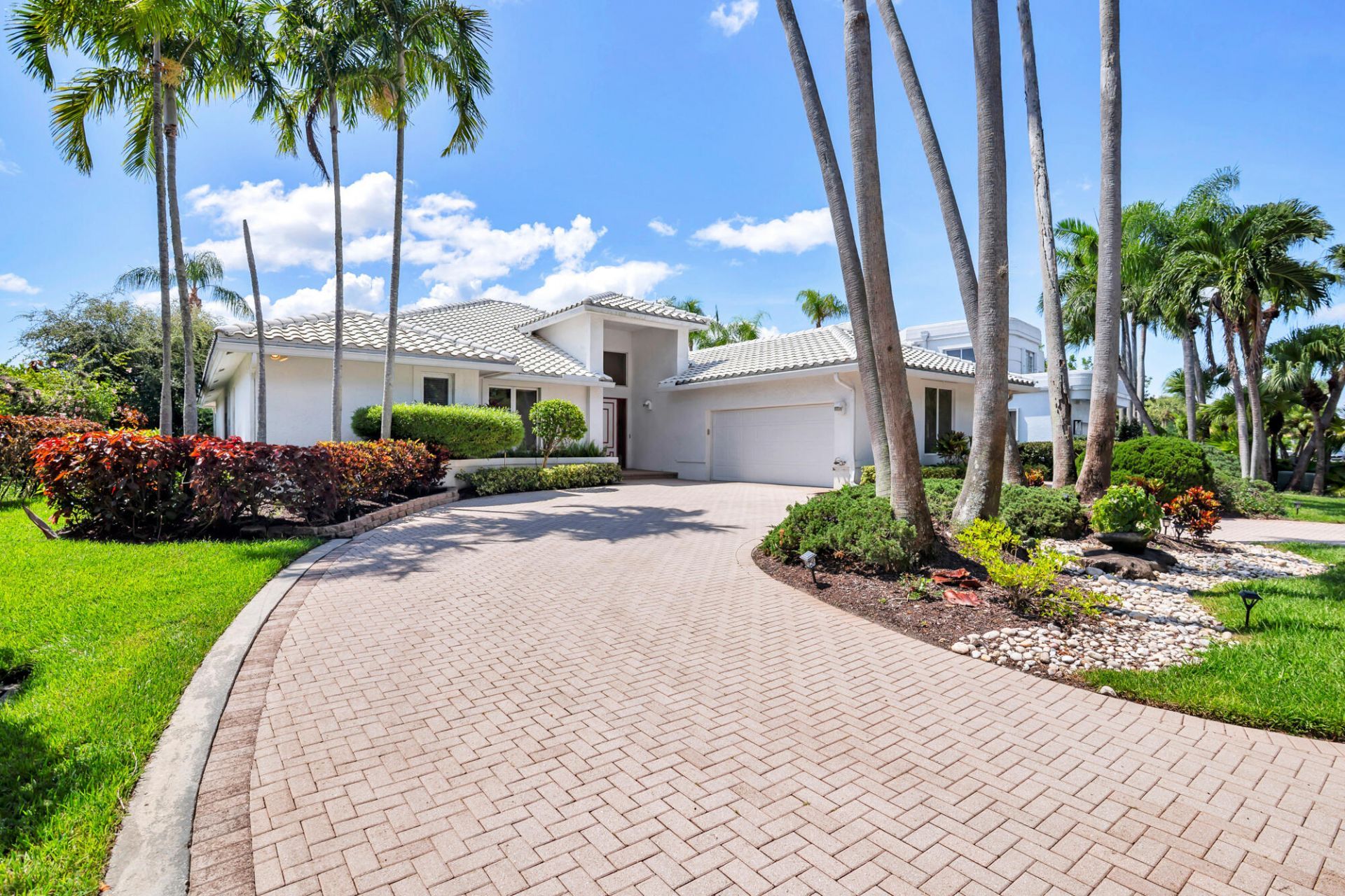 12 Sutton Drive, Boynton Beach, FL 33436 Photo