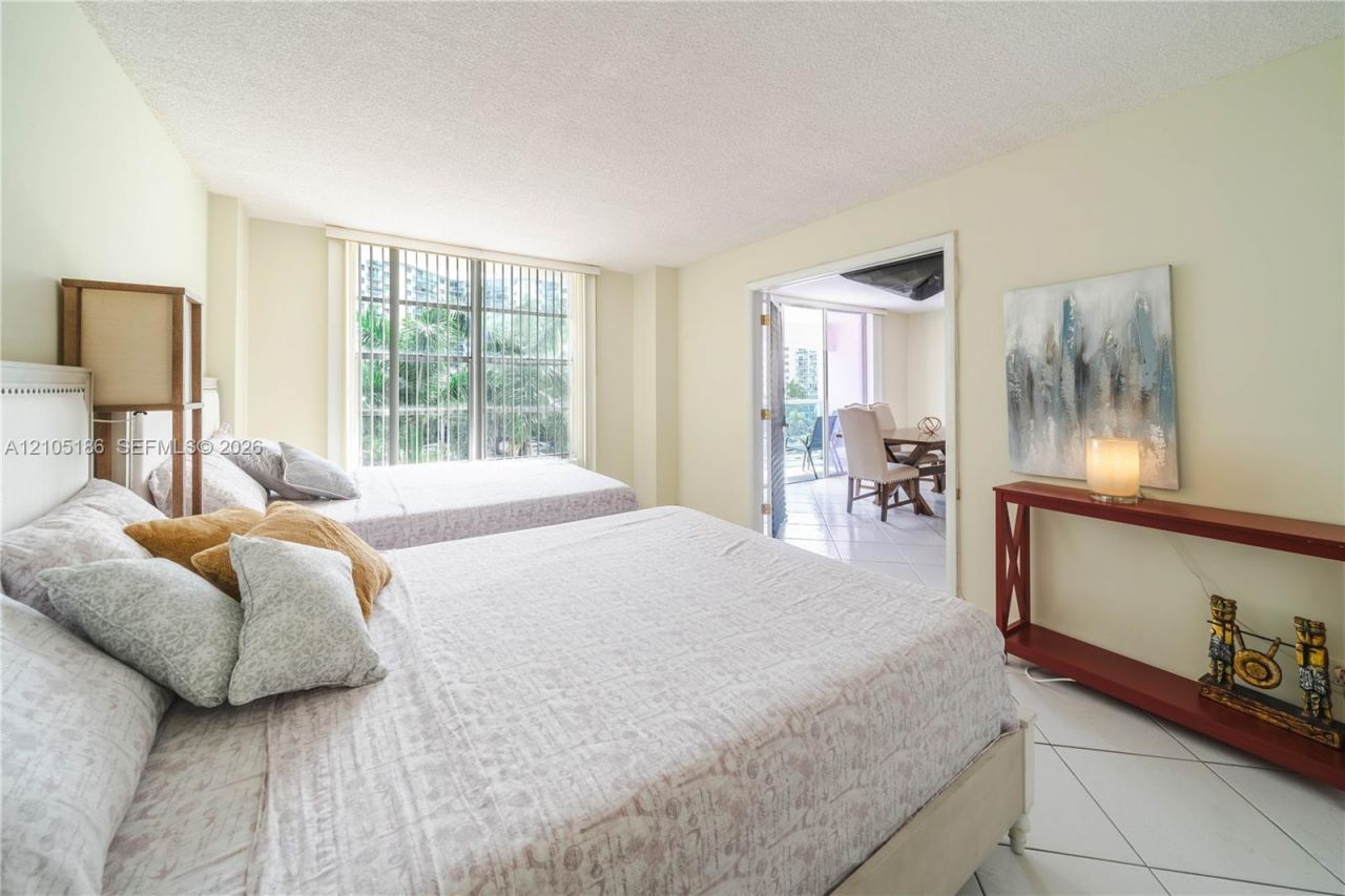 Please Call For Address, Unit 419, Hollywood, FL 33019 Photo